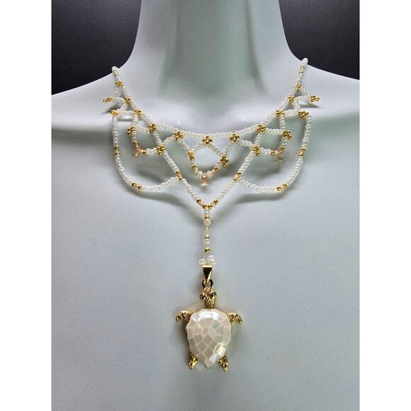 18k Gold Plated Moonstone Peach Champagne Zircon Beaded Necklace Turtle Pendant - Picture 2 of 9